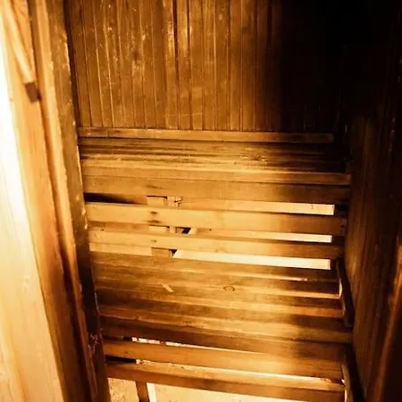 Tonise Puhketalu Holiday home