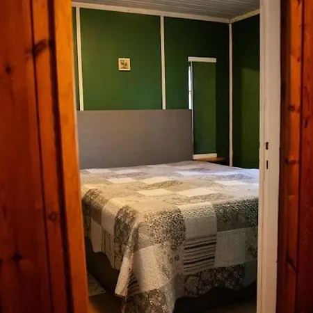 Tonise Puhketalu Holiday home Rahuste