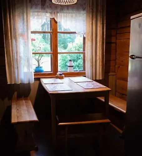 بيت للعطل Tonise Puhketalu Rahuste